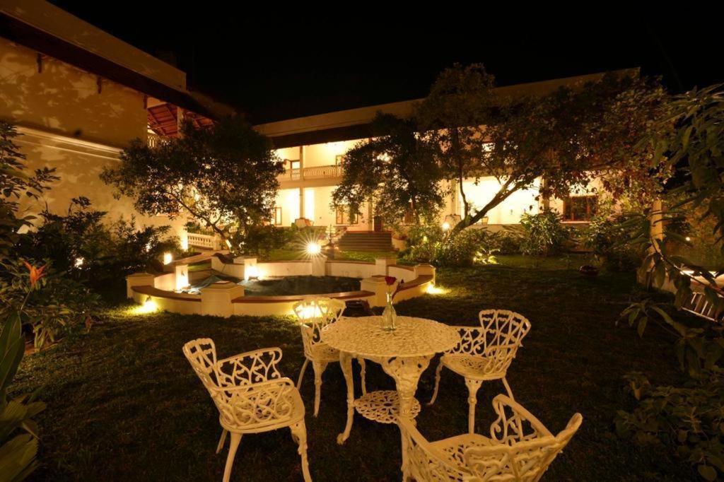 Marari Beach Bungalow Resort Alleppey มาราริคุลาม ภายนอก รูปภาพ