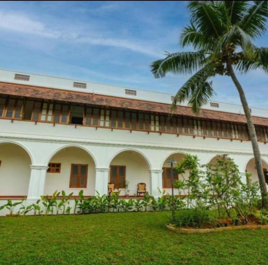 Marari Beach Bungalow Resort Alleppey มาราริคุลาม ภายนอก รูปภาพ