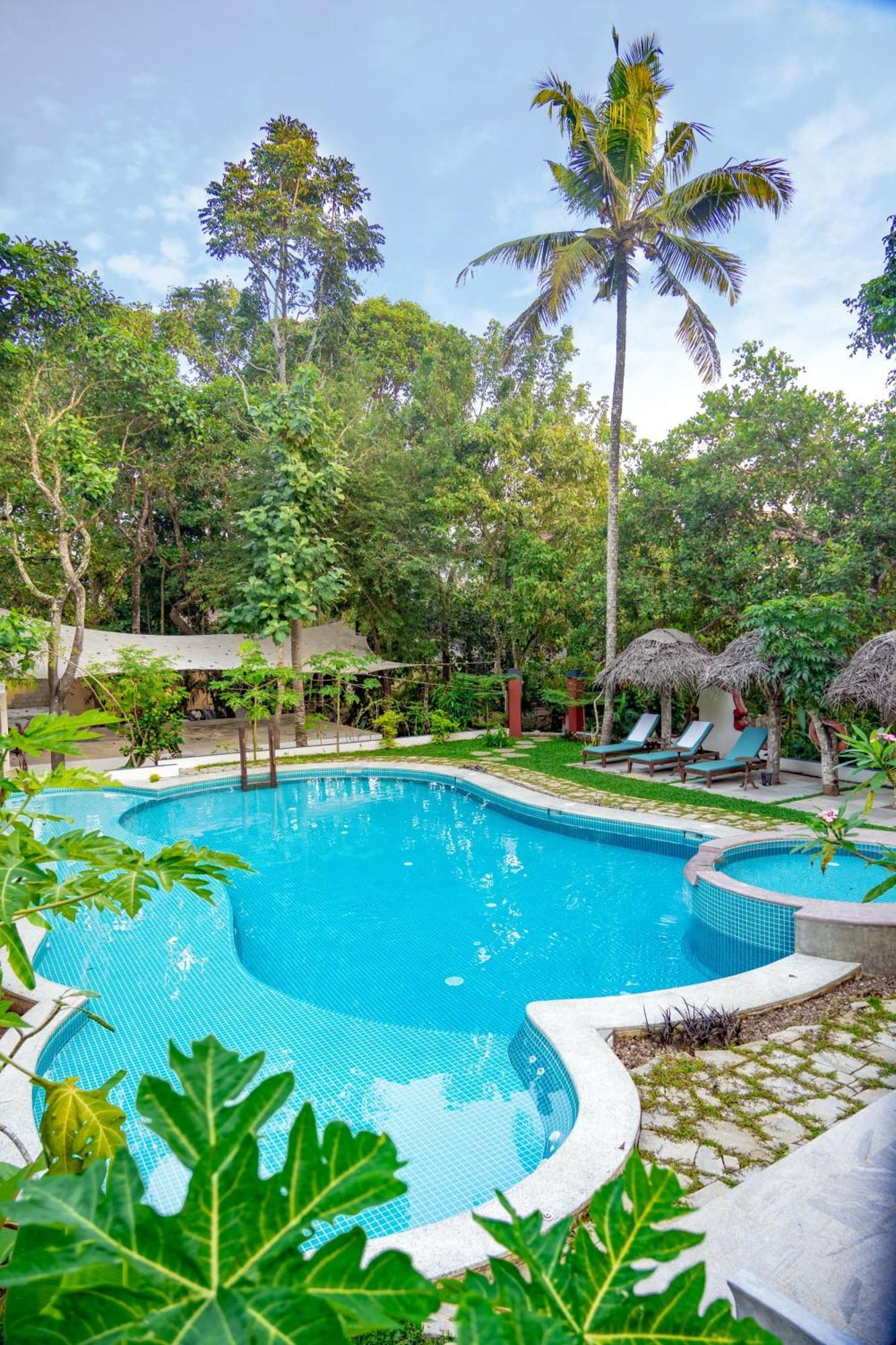 Marari Beach Bungalow Resort Alleppey มาราริคุลาม ภายนอก รูปภาพ